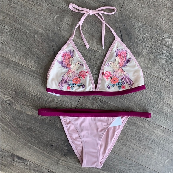 Topshop Other - TopShop Embroidered Bikini ( Top 8 Bottom 6)